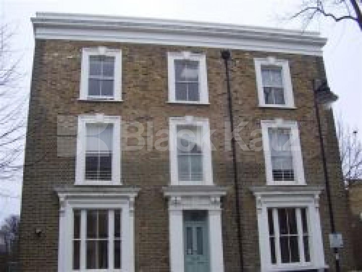 			3 Bedroom, 1 bath, 1 reception Flat			 Oakley Road, ISLINGTON N1